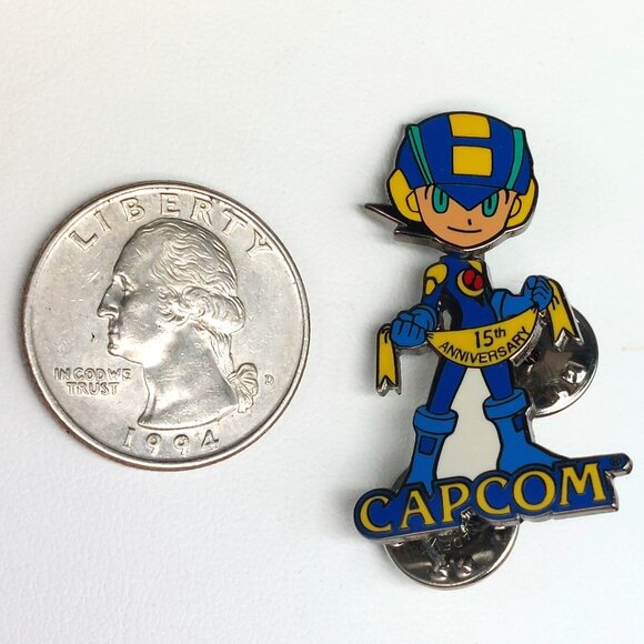 Capcom Mega Man 15th Anniversary Bobblehead Enamel Pin PD Hallmark Double Post - Picture 3 of 6